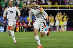 开云体育平台APP-欧国联比赛再度上演，精彩纷呈