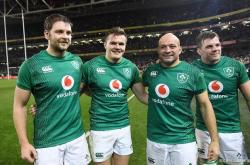 开云体育在线-巴恩利奋起争先，英超比赛场上掀起旋风的简单介绍