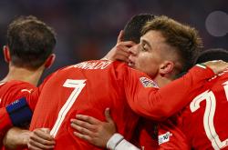 开云体育官网-葡萄牙豪取三连胜，全面压制对手进攻的简单介绍