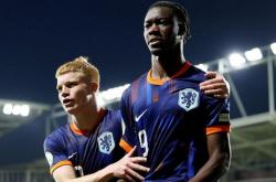 开云体育中国-捷克点球大战淘汰荷兰，取得欧洲杯八强资格，卫冕冠军遭遇阻击