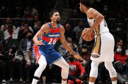 开云体育登录-关于鹈鹕逆转广州队，易建联统治全场的信息