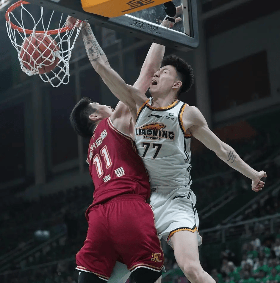 包含北京队鏖战快船，张镇麟刷新纪录的词条